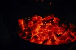 McBrikett KOKOKO CUBES 10kg -Angebote BBQ Grill Besteck Store McBrikett kokokocubes mood 08