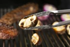 Broil King Baron Präzisions Grillzange 7 Broil King Baron Präzisions Grillzange -Angebote BBQ Grill Besteck Store broil 64037 PR ZISIONS GRILLZANGE BARON LANG LIFESTYLE 03