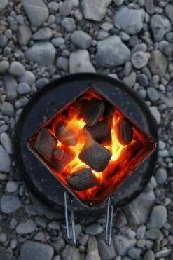 McBrikett KOKOKO EGGS 10kg 34 McBrikett KOKOKO EGGS 10kg -Angebote BBQ Grill Besteck Store mcbrikett kokoko eggs mood 08