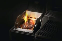 Napoleon - Windschild Für SIZZLE ZONE Für RXT Serien (71302) 14 Napoleon - Windschild Für SIZZLE ZONE Für RXT Serien (71302) -Angebote BBQ Grill Besteck Store napo 71302 Windscreen Small InUse SS